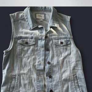 Forever 21 Light Blue Denim Jacket Size M
